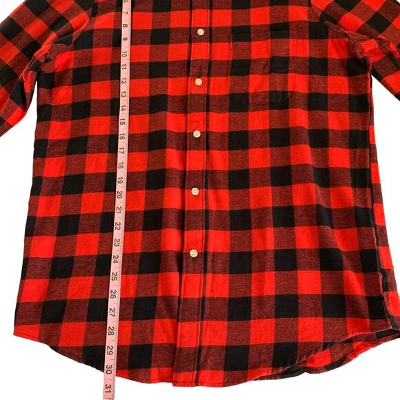 Via Penny Lane Reworked Apparel | Guns N’ Roses Custom Red Button Down Flannel - Picture 7 of 9
